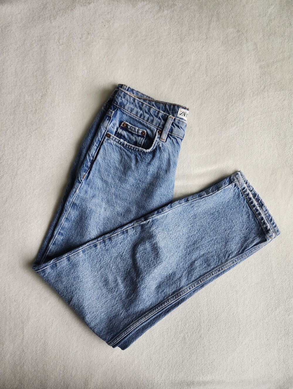 Zara 90's Mom Fit Straight Leg Denim Jeans -  Light Blue, Size US 6